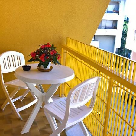 Yellow House Cefalu Luaran gambar